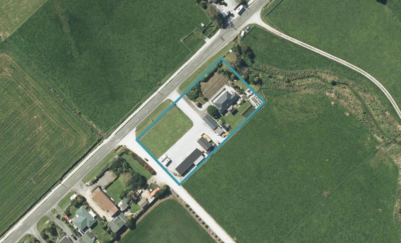 696 Abel Tasman Drive, Takaka - Carousel 1