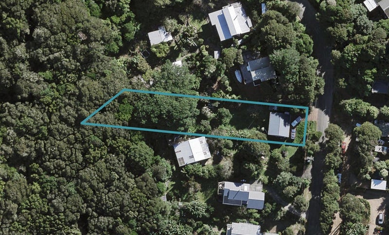 36 O'Brien Road, Omiha, Waiheke Island - Carousel 1