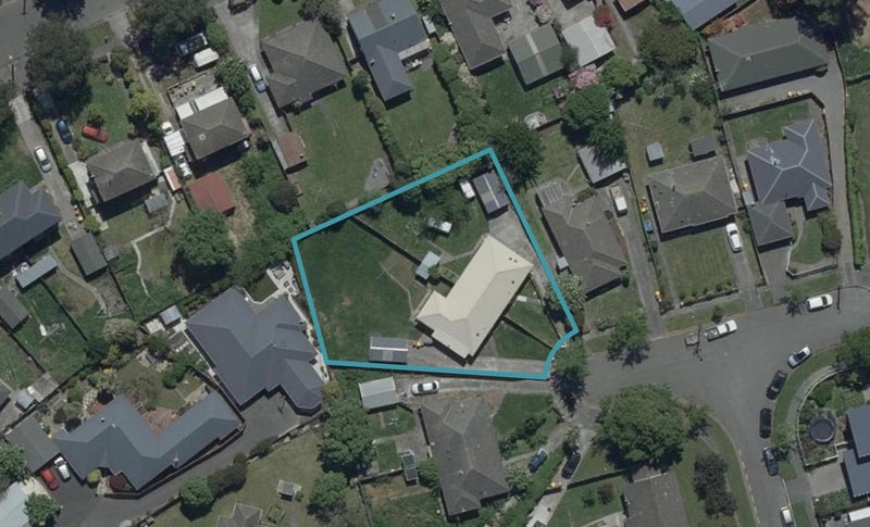 7 Bevin Place, Bryndwr, Christchurch - Carousel 1
