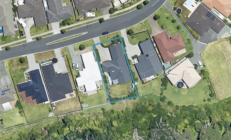 21 Teal Place, Pyes Pa, Tauranga - Carousel 1