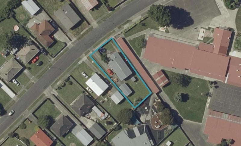 14 Brighton Crescent, Highbury, Palmerston North - Carousel 1