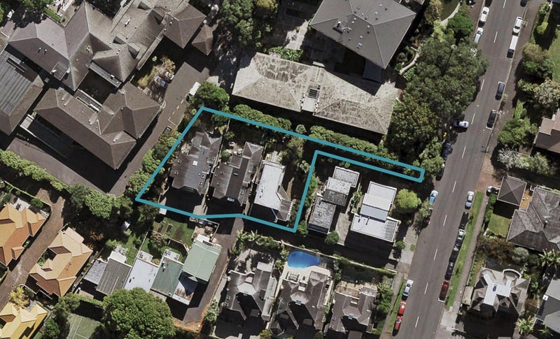 2/21 St Vincent Avenue, Remuera, Auckland - Carousel 1