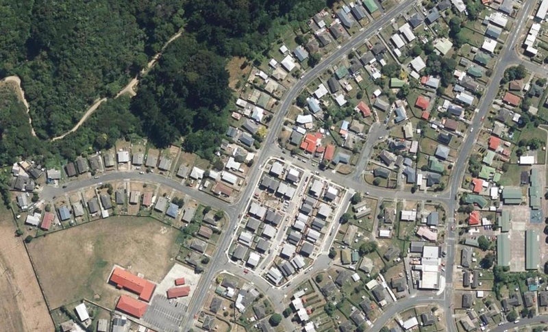 62B Castor Crescent, Cannons Creek, Porirua - Carousel 1