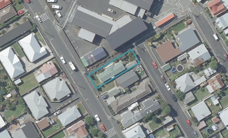 33 Surrey Street, Caversham, Dunedin - Carousel 1