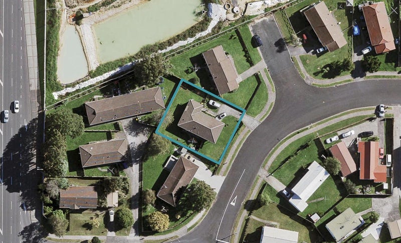 6 Laurelia Place, Wiri, Auckland - Carousel 1