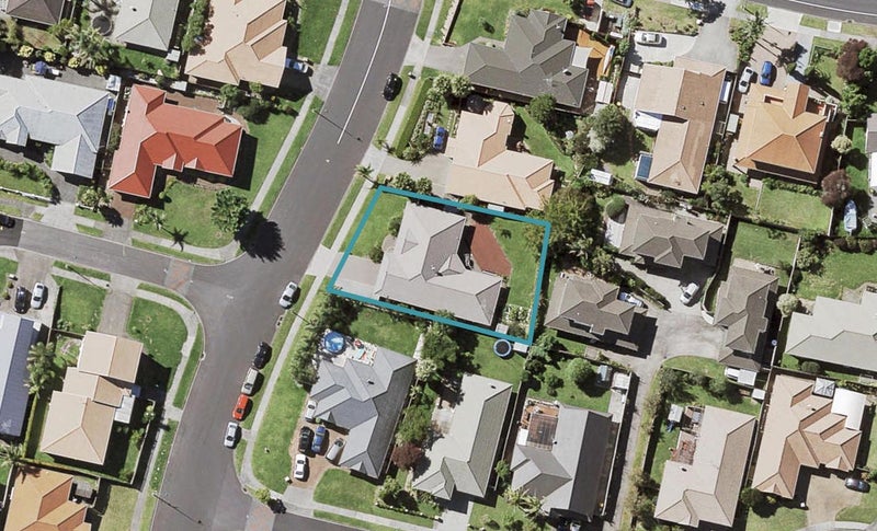 6 Faldo Drive, Golflands, Auckland - Carousel 1