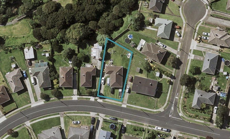 36 Pearl Baker Drive, Otara, Auckland - Carousel 1