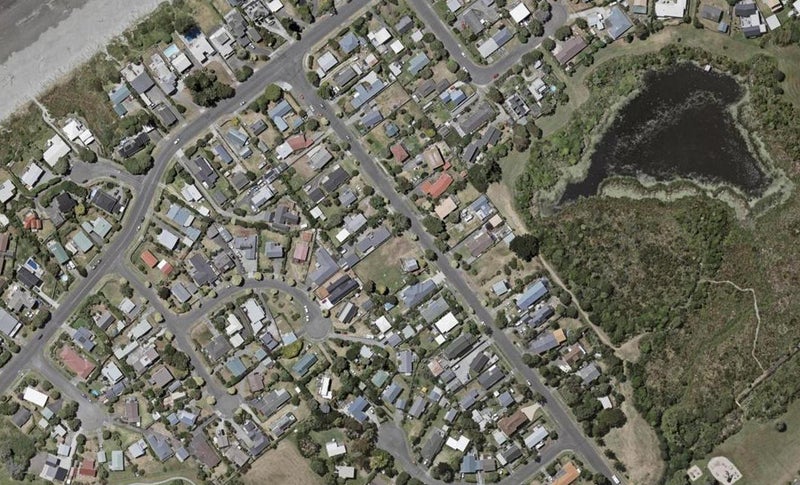 18 Eruini Street, Waikanae Beach, Waikanae - Carousel 1