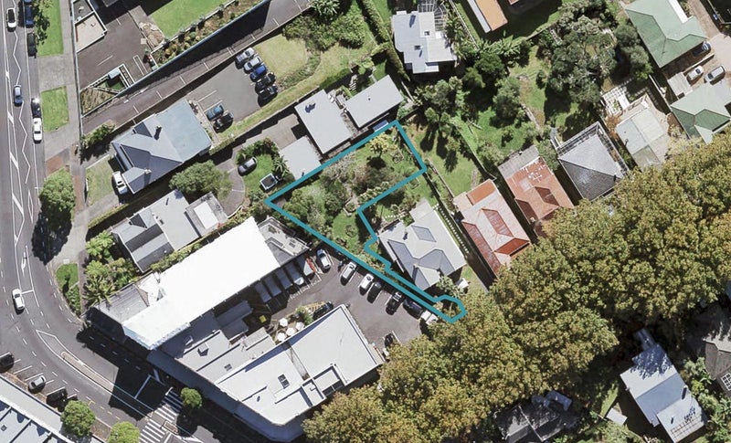 2B Hakanoa Street, Grey Lynn, Auckland - Carousel 1