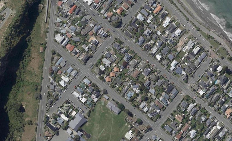 13C Wiggins Street, Sumner, Christchurch - Carousel 1