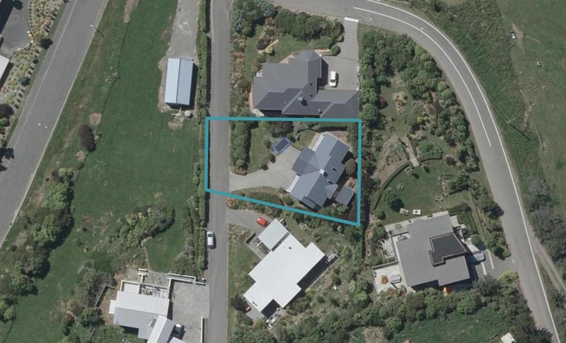 3 Tiroroa Lane, Huntsbury, Christchurch - Carousel 1