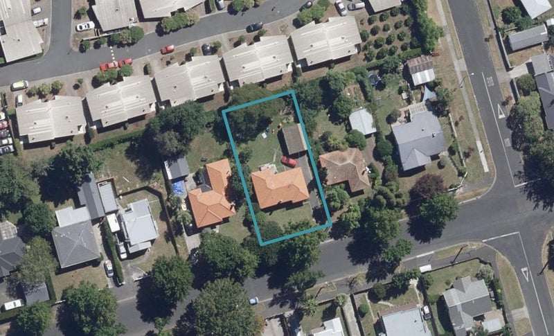 17 Wilson Street, Hamilton East, Hamilton - Carousel 1