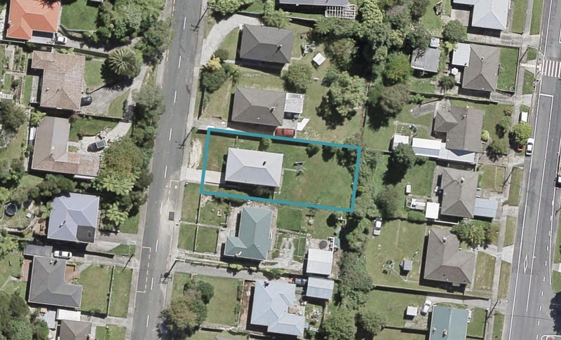 18 Logie Street, Stokes Valley, Lower Hutt - Carousel 1