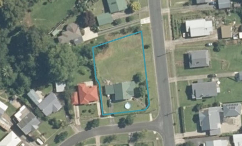 17 Farmer Street, Te Aroha, Te Aroha - Carousel 1