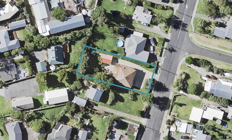 6 Bell Road, Beachlands, Auckland - Carousel 1