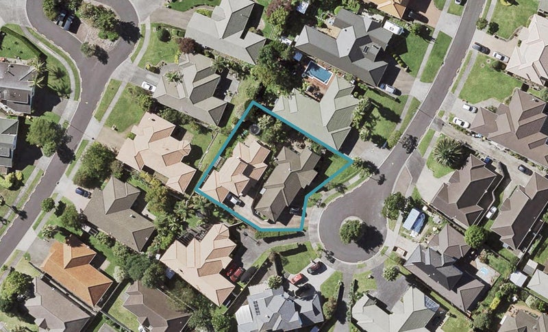2/25 Athenry Place, Dannemora, Auckland - Carousel 1