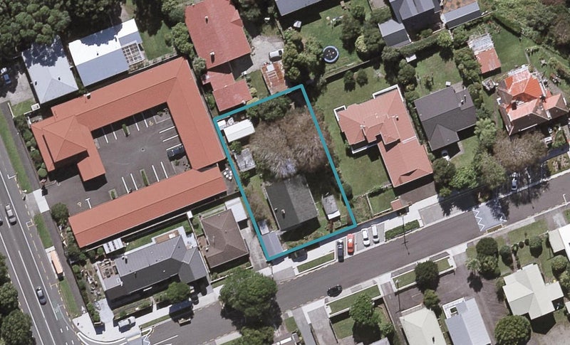 5 Bell Street, Welbourn, New Plymouth - Carousel 1