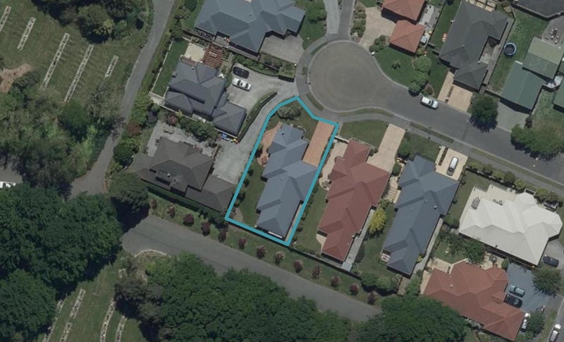 7 Henridge Place, Avonhead, Christchurch - Carousel 1