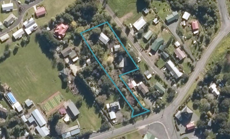 4 Tangihua Road, Whangarei - Carousel 1