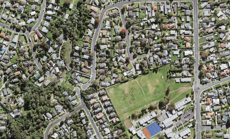 6/13 Fairdale Place, Birkdale, Auckland - Carousel 1
