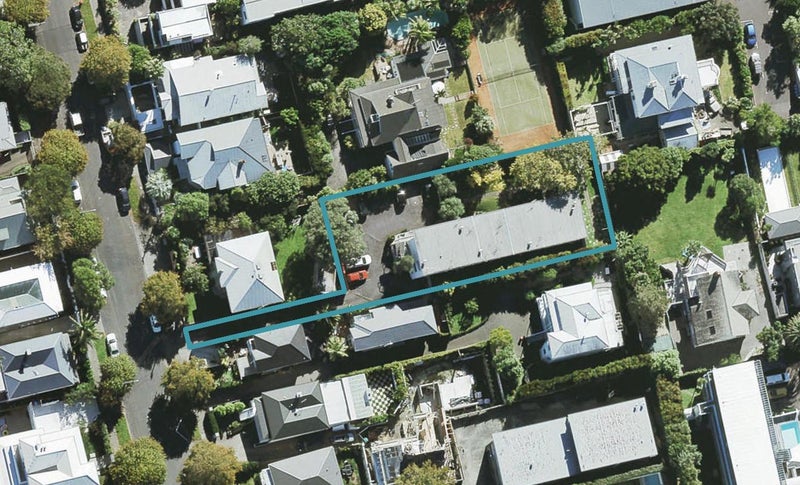 2/39 Sentinel Road, Herne Bay, Auckland - Carousel 1