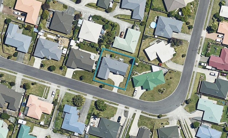 42 Summerland Crescent, Papamoa Beach, Papamoa - Carousel 1