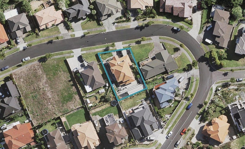 21 The Enclave, Totara Heights, Auckland - Carousel 1