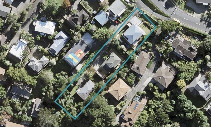 3/36 Carlisle Road, Browns Bay, Auckland - Carousel 1