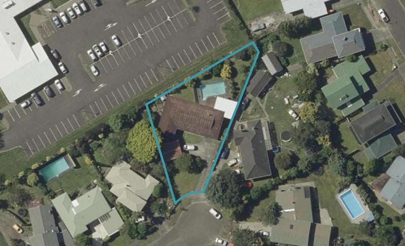 7 Anzio Place, Awapuni, Palmerston North - Carousel 1