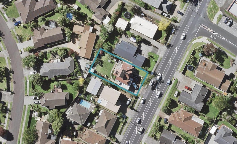 127 Botany Road, Botany Downs, Auckland - Carousel 1
