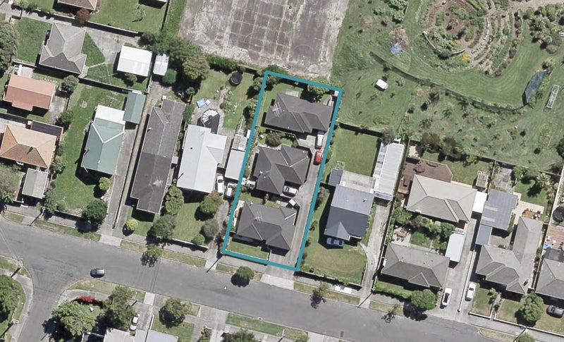 2/29 Porutu Street, Fairfield, Lower Hutt - Carousel 1