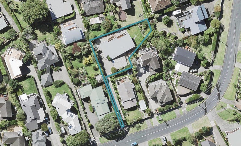 17 Kowhai Road, Mairangi Bay, Auckland - Carousel 1
