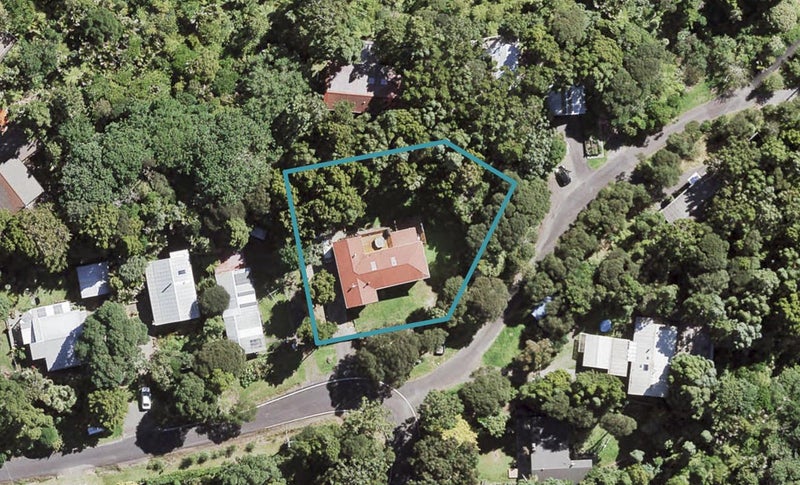 37 Tane Road, Laingholm, Auckland - Carousel 1