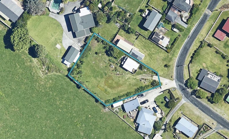 6 Costello Crescent, Pukehina, Te Puke - Carousel 1