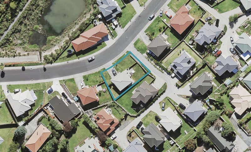 82 Claverdon Drive, Massey, Auckland - Carousel 1