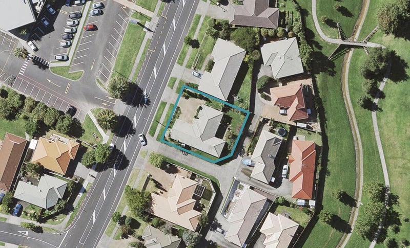 174 Botany Road, Botany Downs, Auckland - Carousel 1