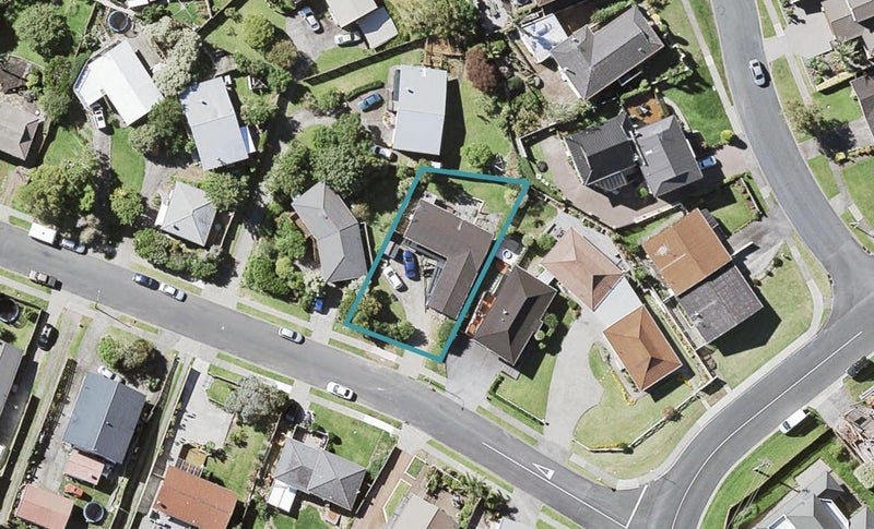 3 Robbies Road, Shelly Park, Auckland - Carousel 1