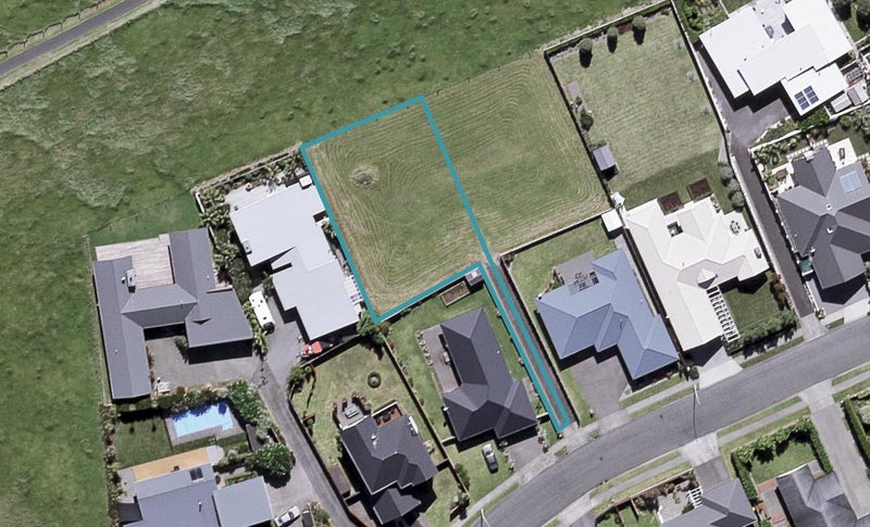 13A Dolphin Parade, Bell Block, New Plymouth - Carousel 1