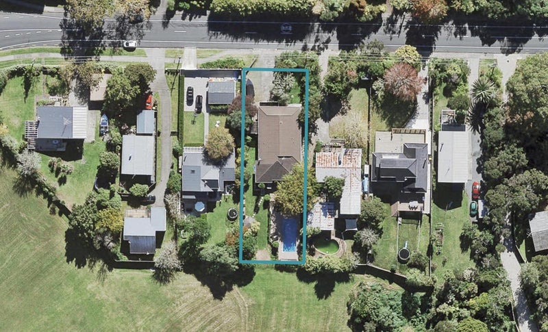 21 Greenhithe Road, Greenhithe, Auckland - Carousel 1