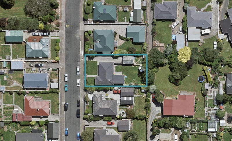 7 Pine Crescent, Hargest, Invercargill - Carousel 1