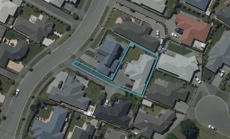 16 Cassinia Gardens, Aidanfield, Christchurch - Carousel 1