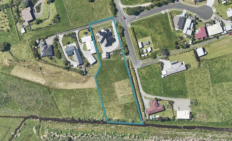 90A Citrus Avenue, Waihi Beach, Waihi Beach - Carousel 1