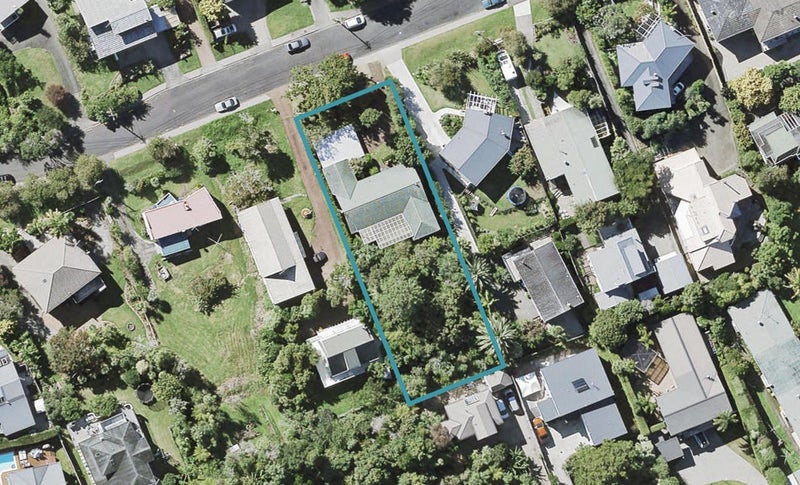 8 Jutland Street, Mairangi Bay, Auckland - Carousel 1