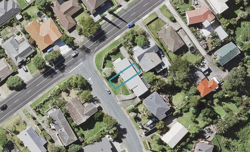 2B Finnerty Avenue, Bucklands Beach, Auckland - Carousel 1