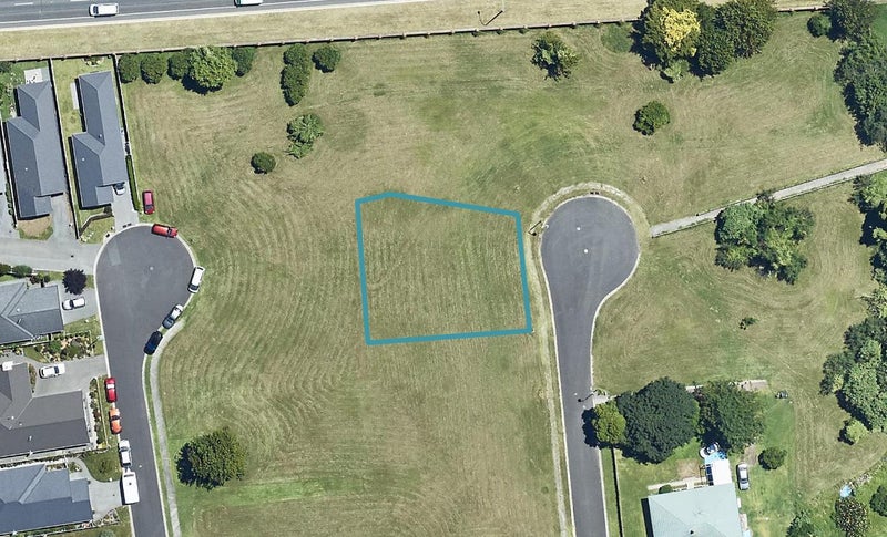 55 Pembroke Drive, Bethlehem, Tauranga - Carousel 1
