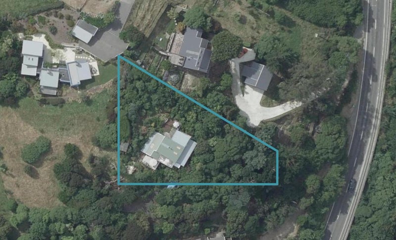 1067 Dyers Pass Road, Governors Bay, Lyttelton - Carousel 1