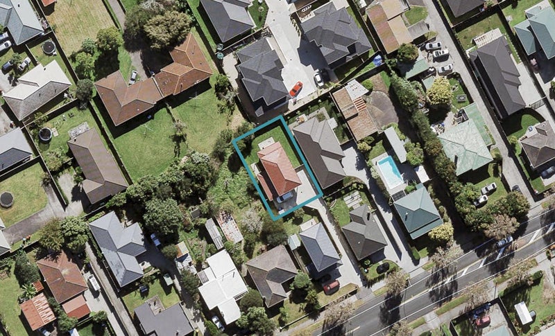 67A Avondale Road, Avondale, Auckland - Carousel 1