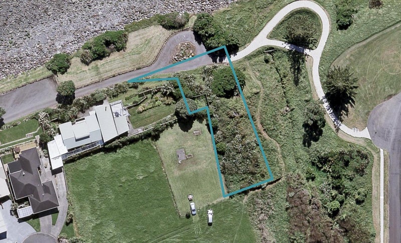 40 Wanaka Terrace, BELL BLOCK, NEW PLYMOUTH - Carousel 1