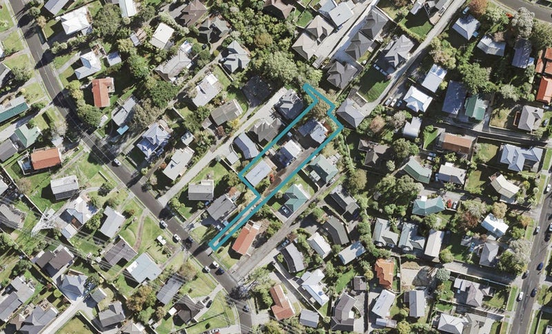 13C Caronia Crescent, Lynfield, Auckland - Carousel 1