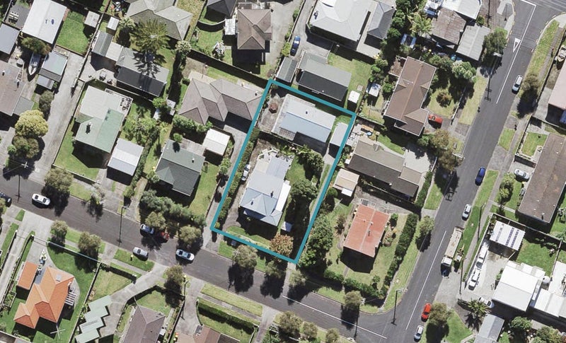 3 Rewa Street, New Lynn, Auckland - Carousel 1